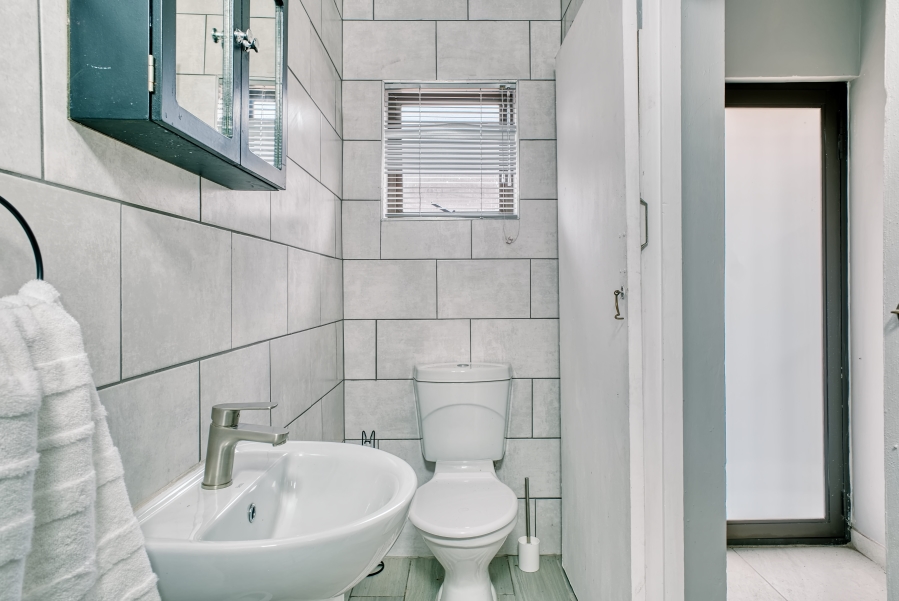 4 Bedroom Property for Sale in Lovemore Heights Estate Eastern Cape